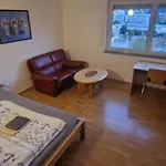 Rooms&apartments *