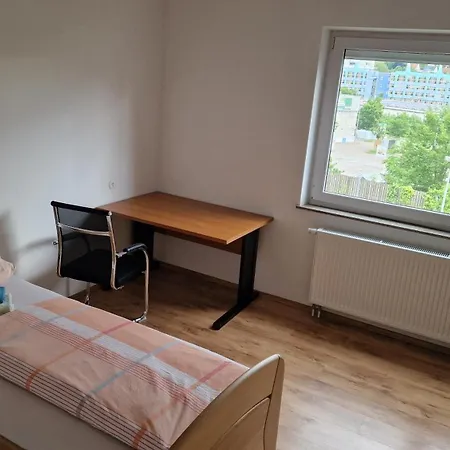 & Gæstehus *